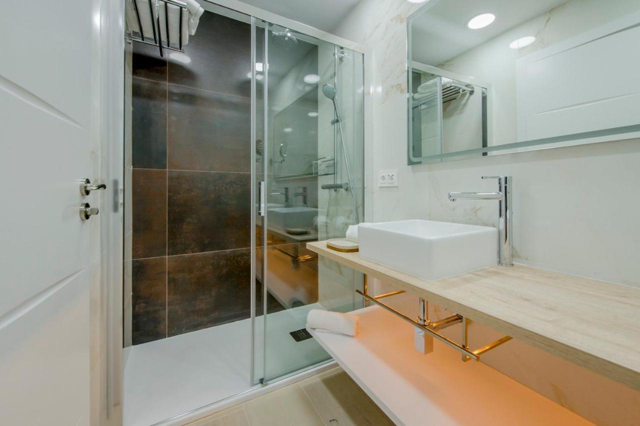 מדריד Suara Apartamentos 3 מראה חיצוני תמונה